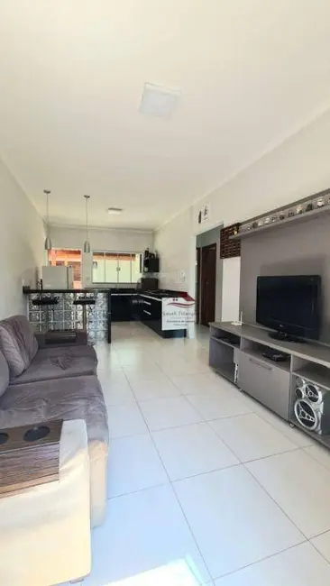 Casa com 2 quartos à venda, 300m2 em Pouso Alegre - MG - imagem 8 Foto 8 de Casa com 2 quartos à venda, 300m2 em Pouso Alegre - MG