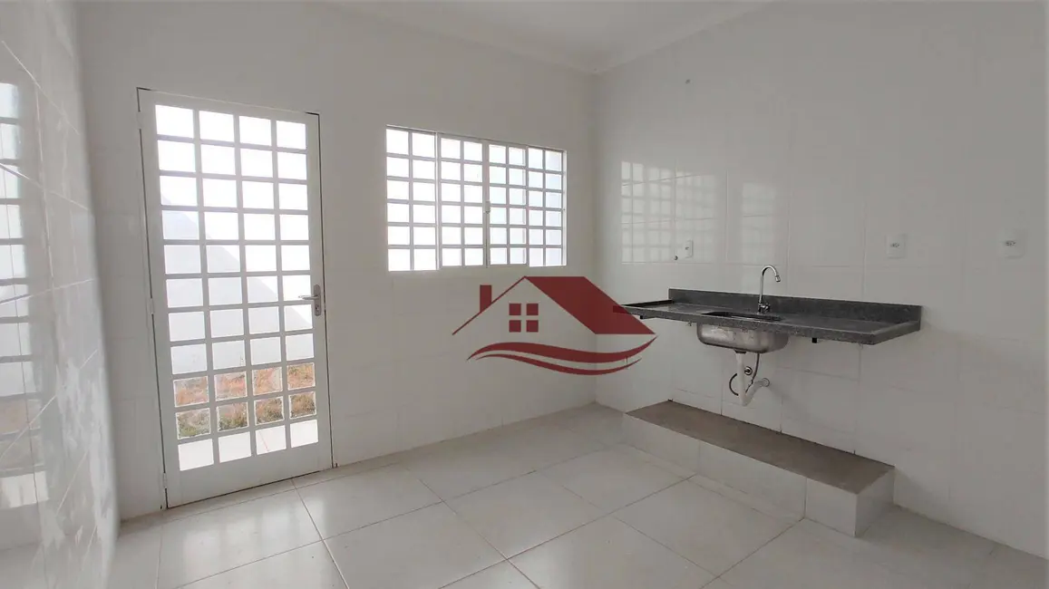 Foto 6 de Casa com 2 quartos à venda, 75m2 em Cidade Vergani, Pouso Alegre - MG