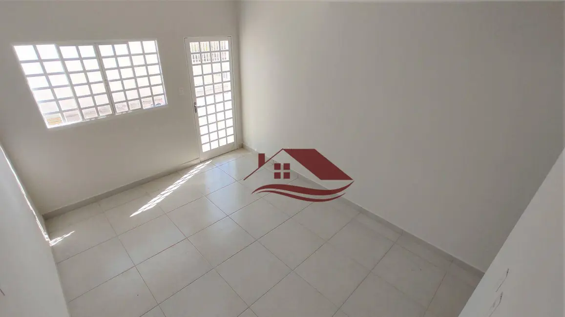 Foto 3 de Casa com 2 quartos à venda, 75m2 em Cidade Vergani, Pouso Alegre - MG
