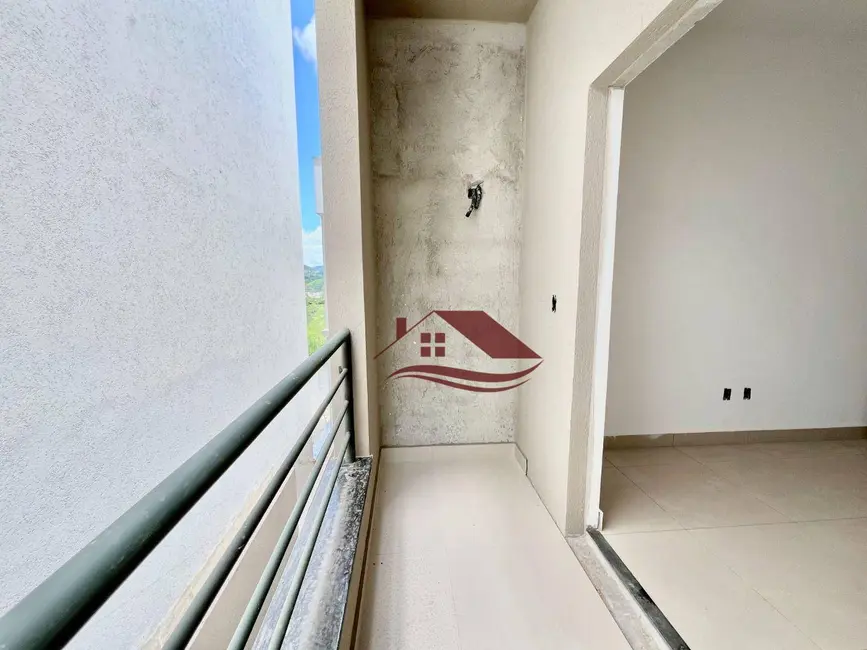 Foto 1 de Apartamento com 3 quartos à venda, 81m2 em Nhá Chica, Pouso Alegre - MG