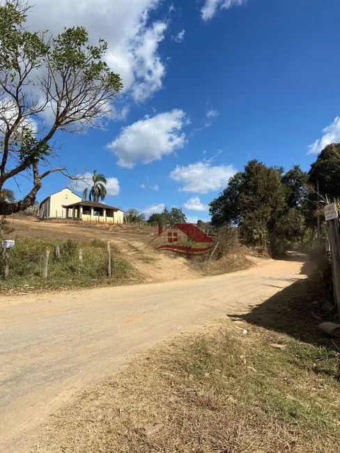 Chácara à venda, 2800m2 em Pouso Alegre - MG - imagem 4 Foto 4 de Chácara à venda, 2800m2 em Pouso Alegre - MG