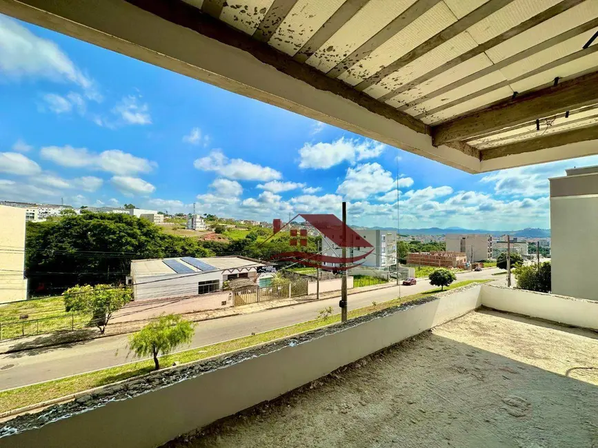 Foto 5 de Apartamento com 3 quartos à venda, 113m2 em Pouso Alegre - MG