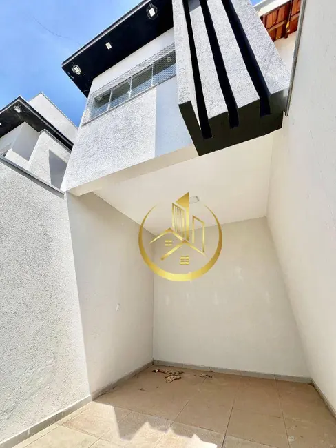Casa com 3 quartos à venda, 120m2 em Bela Itália, Pouso Alegre - MG - imagem 1 Foto 1 de Casa com 3 quartos à venda, 120m2 em Bela Itália, Pouso Alegre - MG