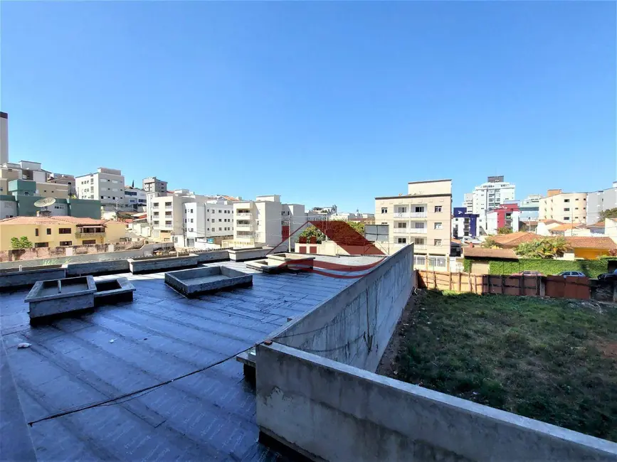 Foto 2 de Apartamento com 3 quartos à venda, 125m2 em Pouso Alegre - MG