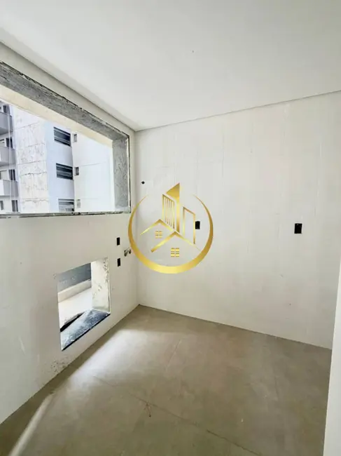 Apartamento com 3 quartos à venda, 140m2 em Centro, Pouso Alegre - MG - imagem 6 Foto 6 de Apartamento com 3 quartos à venda, 140m2 em Centro, Pouso Alegre - MG
