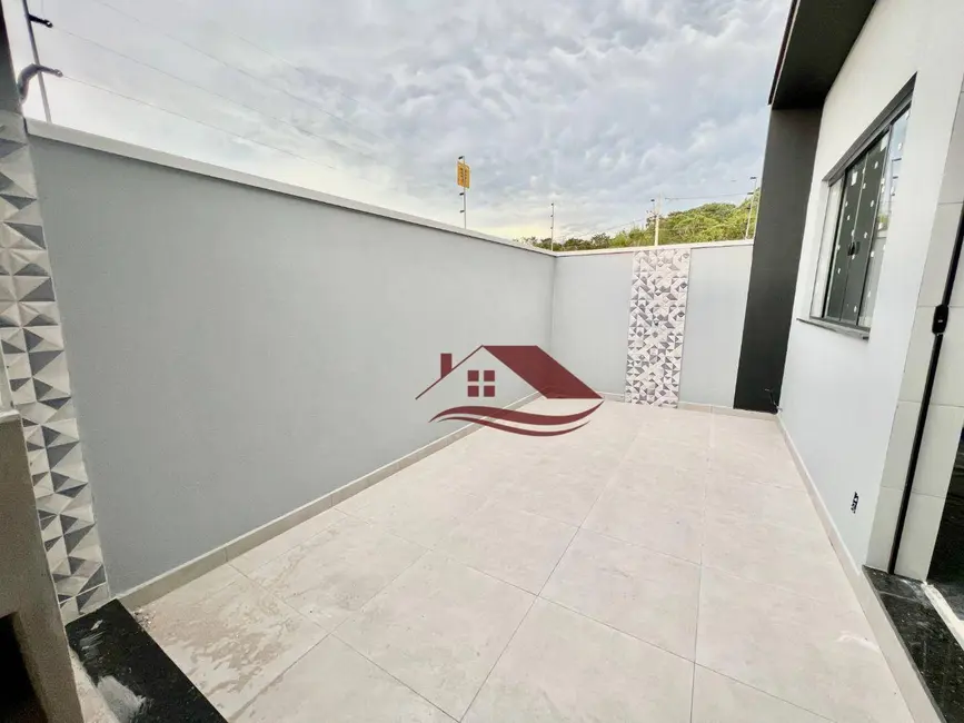 Casa com 3 quartos à venda, 200m2 em Pouso Alegre - MG - imagem 7 Foto 7 de Casa com 3 quartos à venda, 200m2 em Pouso Alegre - MG