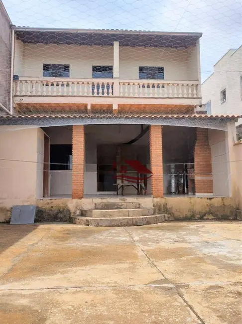 Foto 1 de Casa com 3 quartos à venda, 200m2 em Bela Itália, Pouso Alegre - MG