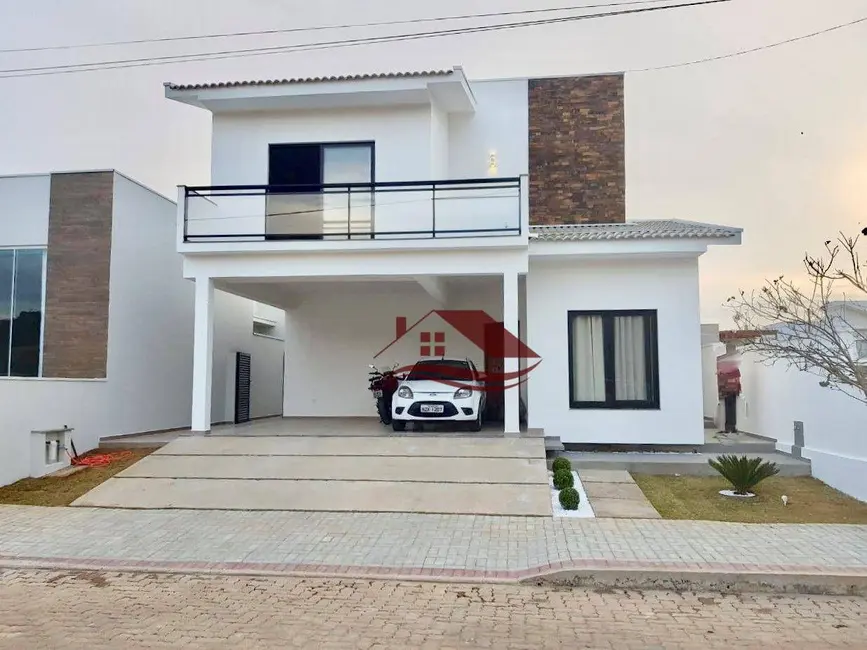 Foto 1 de Casa com 4 quartos à venda, 300m2 em Pouso Alegre - MG