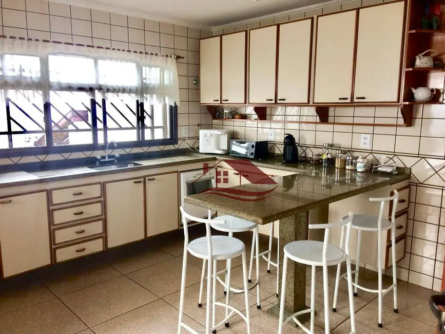 Casa com 4 quartos à venda, 770m2 em Pousada dos Campos I, Pouso Alegre - MG - imagem 7 Foto 7 de Casa com 4 quartos à venda, 770m2 em Pousada dos Campos I, Pouso Alegre - MG