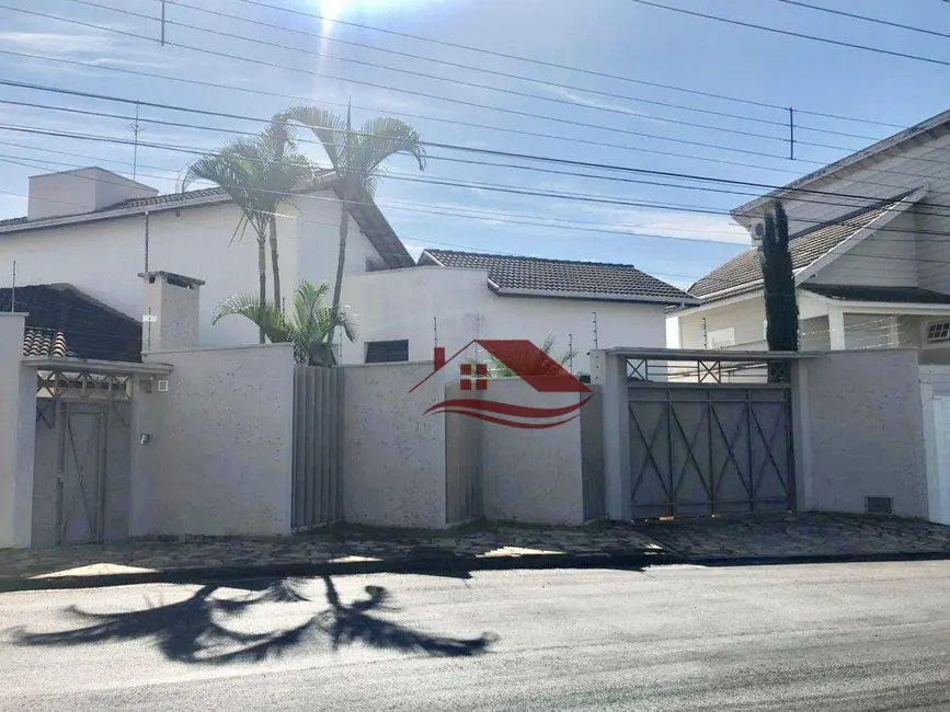 Casa com 4 quartos à venda, 770m2 em Pousada dos Campos I, Pouso Alegre - MG - imagem 3 Foto 3 de Casa com 4 quartos à venda, 770m2 em Pousada dos Campos I, Pouso Alegre - MG