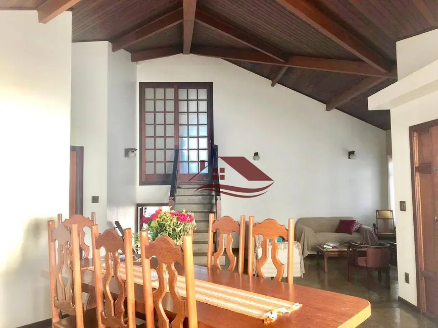 Casa com 4 quartos à venda, 770m2 em Pousada dos Campos I, Pouso Alegre - MG - imagem 6 Foto 6 de Casa com 4 quartos à venda, 770m2 em Pousada dos Campos I, Pouso Alegre - MG