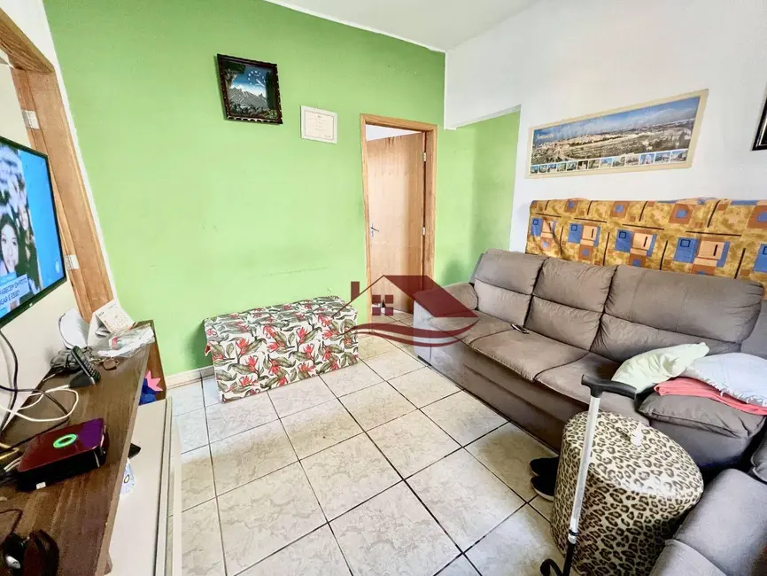 Foto 7 de Casa com 3 quartos à venda, 200m2 em Cidade Jardim, Pouso Alegre - MG