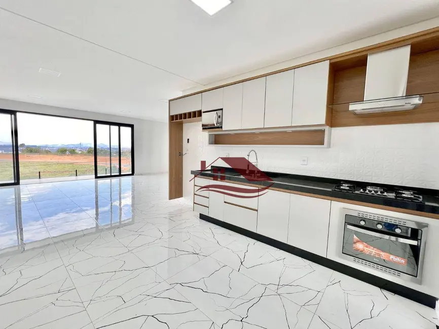 Foto 2 de Casa com 3 quartos à venda, 410m2 em Alto Ibirá, Pouso Alegre - MG