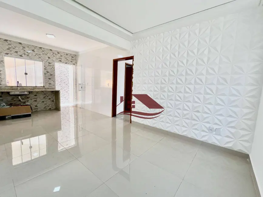 Foto 3 de Casa com 3 quartos à venda, 200m2 em Jardim Aeroporto, Pouso Alegre - MG