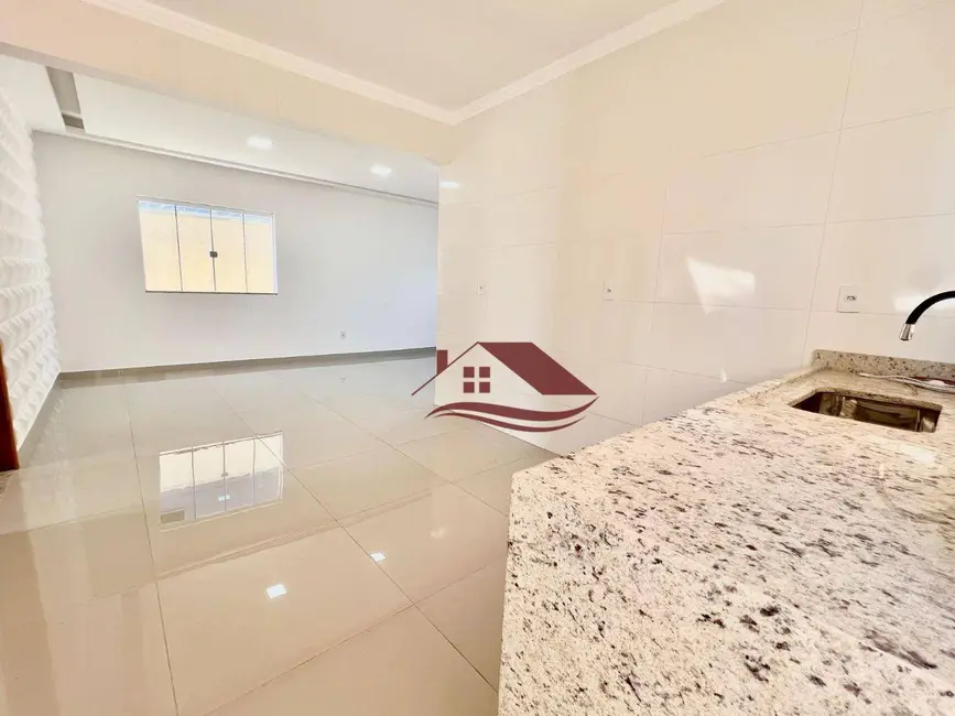 Foto 4 de Casa com 3 quartos à venda, 200m2 em Jardim Aeroporto, Pouso Alegre - MG