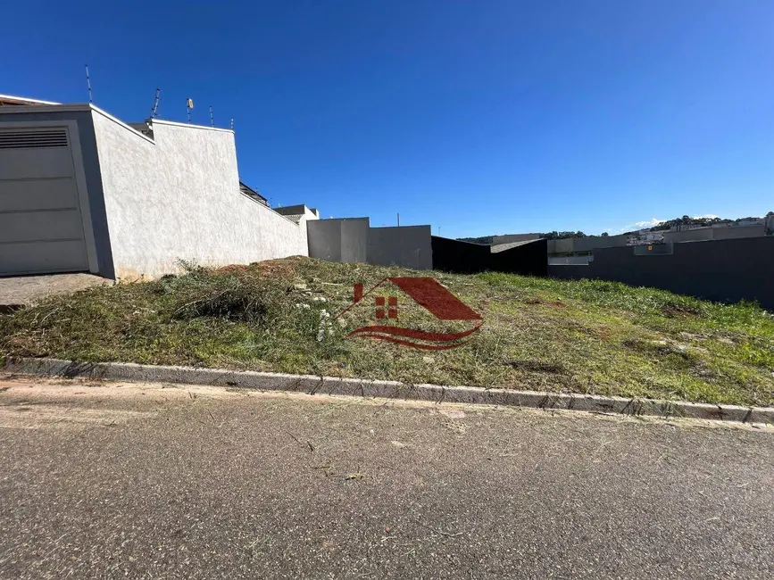 Foto 1 de Terreno / Lote à venda, 200m2 em Parque Real, Pouso Alegre - MG