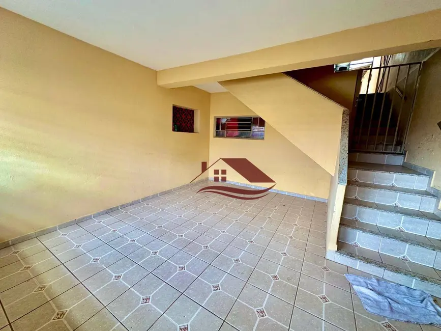 Foto 1 de Casa com 3 quartos à venda, 145m2 em Saúde, Pouso Alegre - MG