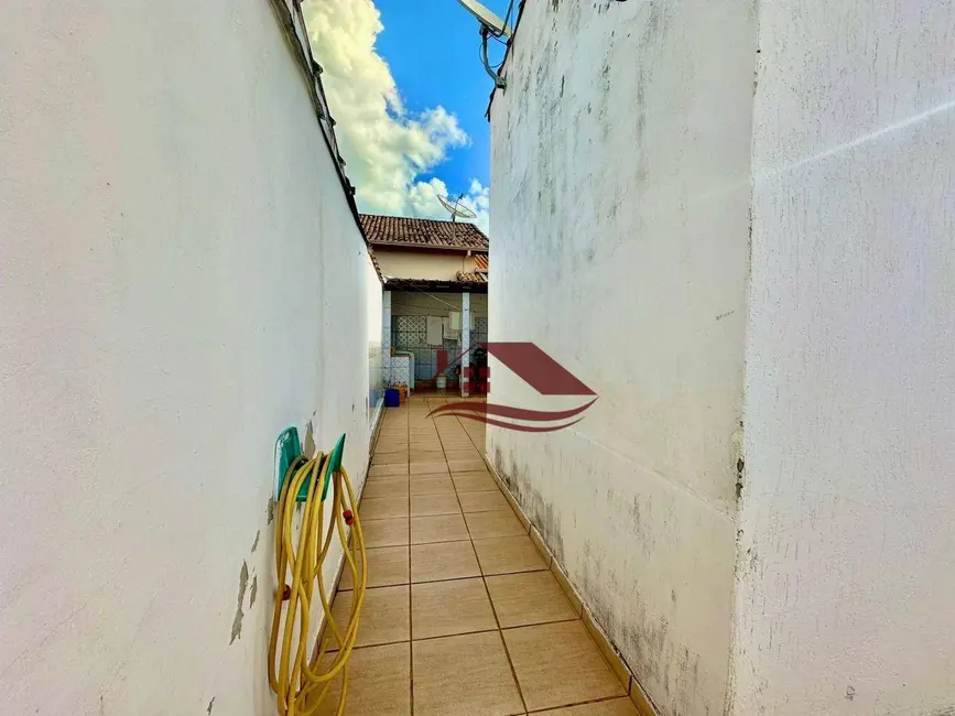 Foto 2 de Casa com 3 quartos à venda, 157m2 em São Carlos, Pouso Alegre - MG