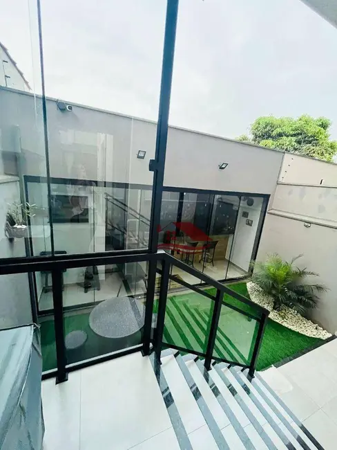 Foto 1 de Casa com 3 quartos à venda, 150m2 em Cidade Vergani, Pouso Alegre - MG