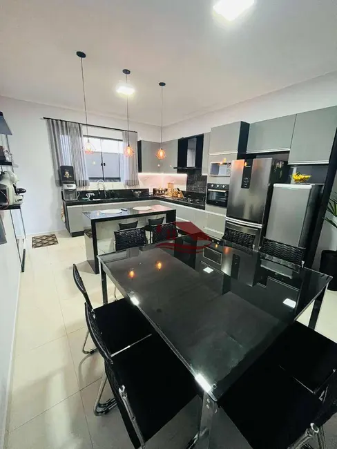 Foto 8 de Casa com 3 quartos à venda, 150m2 em Cidade Vergani, Pouso Alegre - MG