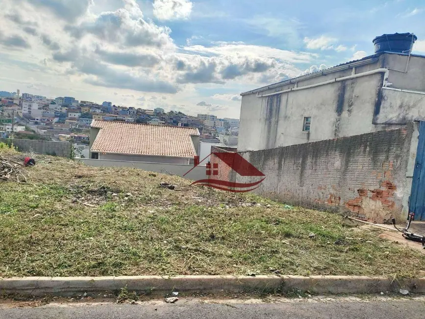 Foto 1 de Terreno / Lote à venda, 200m2 em Pouso Alegre - MG