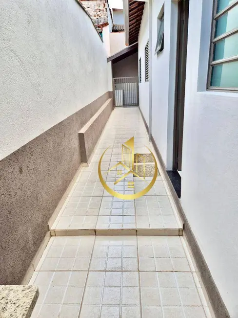 Foto 3 de Casa com 2 quartos à venda, 120m2 em Pouso Alegre - MG