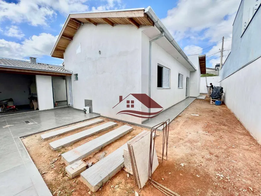 Foto 2 de Casa com 3 quartos à venda, 325m2 em Buritis, Pouso Alegre - MG