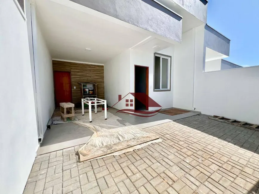 Foto 1 de Casa com 3 quartos à venda, 150m2 em Pouso Alegre - MG