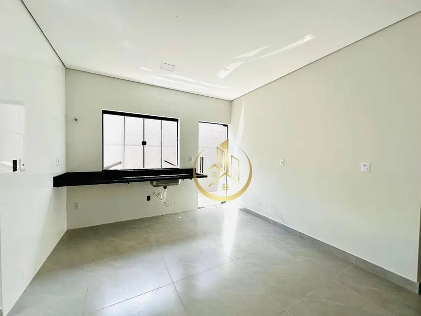 Foto 4 de Casa com 3 quartos à venda, 120m2 em Jardim Canadá, Pouso Alegre - MG