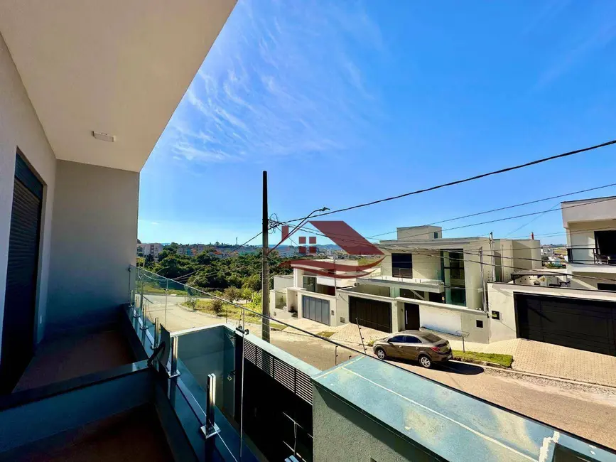 Casa com 3 quartos à venda, 300m2 em Pouso Alegre - MG - imagem 6 Foto 6 de Casa com 3 quartos à venda, 300m2 em Pouso Alegre - MG