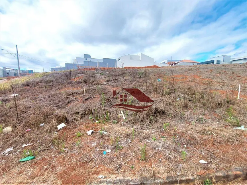 Foto 3 de Terreno / Lote à venda, 312m2 em Pouso Alegre - MG