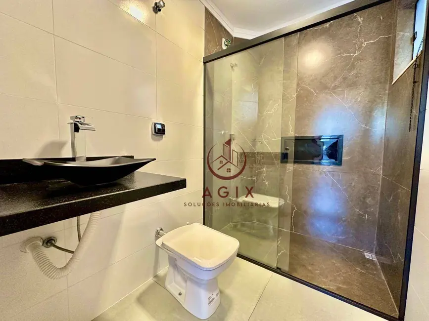 Casa com 3 quartos à venda, 100m2 em Jardim Aeroporto, Pouso Alegre - MG - imagem 9 Foto 9 de Casa com 3 quartos à venda, 100m2 em Jardim Aeroporto, Pouso Alegre - MG