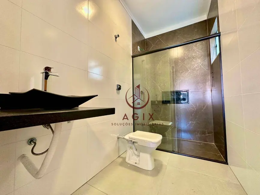 Foto 5 de Casa com 3 quartos à venda, 100m2 em Jardim Aeroporto, Pouso Alegre - MG