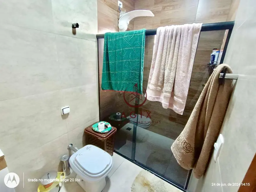 Foto 9 de Casa com 3 quartos à venda, 300m2 em Cidade Vergani, Pouso Alegre - MG