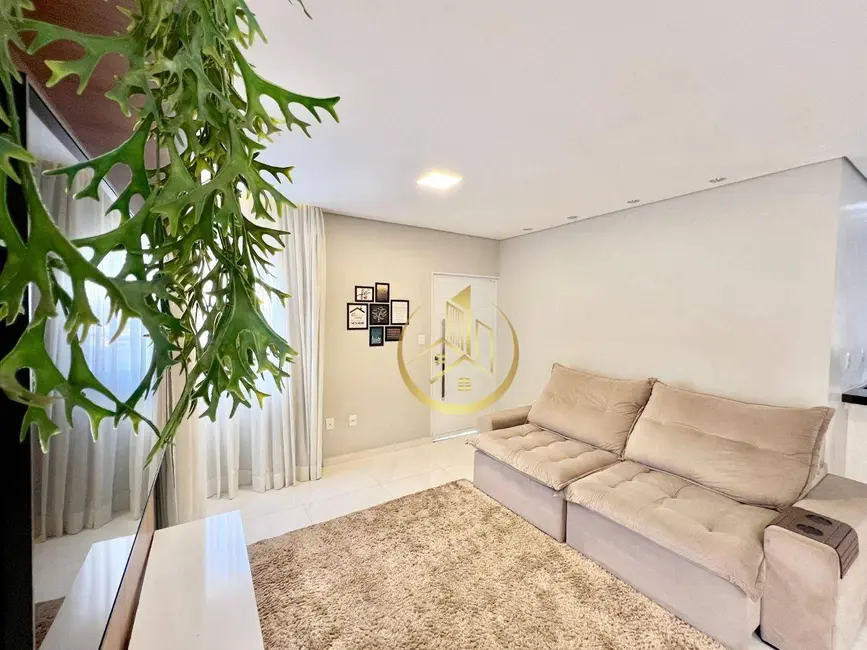 Foto 3 de Casa com 3 quartos à venda, 300m2 em Cidade Vergani, Pouso Alegre - MG