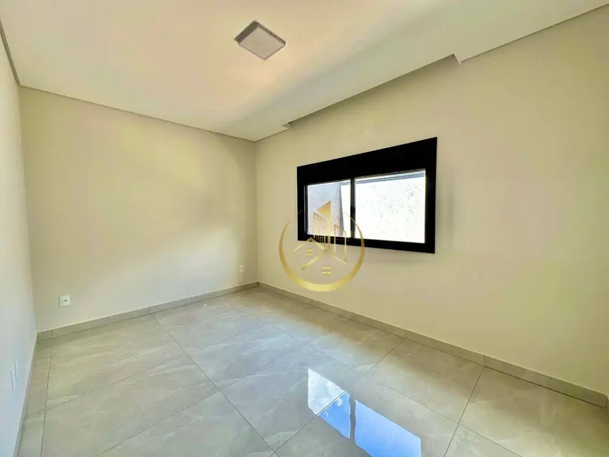 Casa com 3 quartos à venda, 300m2 em Colinas de Santa Bárbara, Pouso Alegre - MG - imagem 5 Foto 5 de Casa com 3 quartos à venda, 300m2 em Colinas de Santa Bárbara, Pouso Alegre - MG