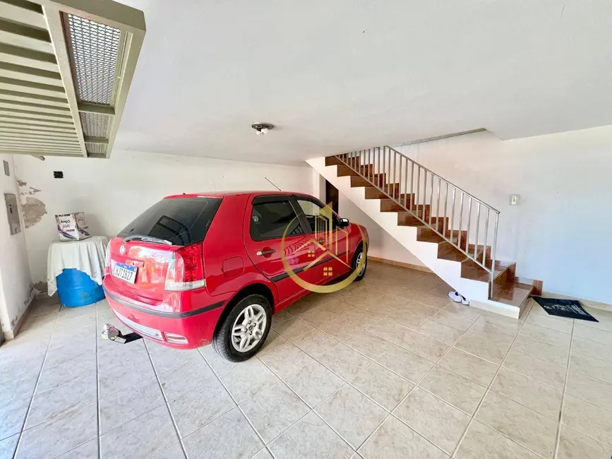 Foto 2 de Casa com 4 quartos à venda, 260m2 em Jardim Paraíso, Pouso Alegre - MG