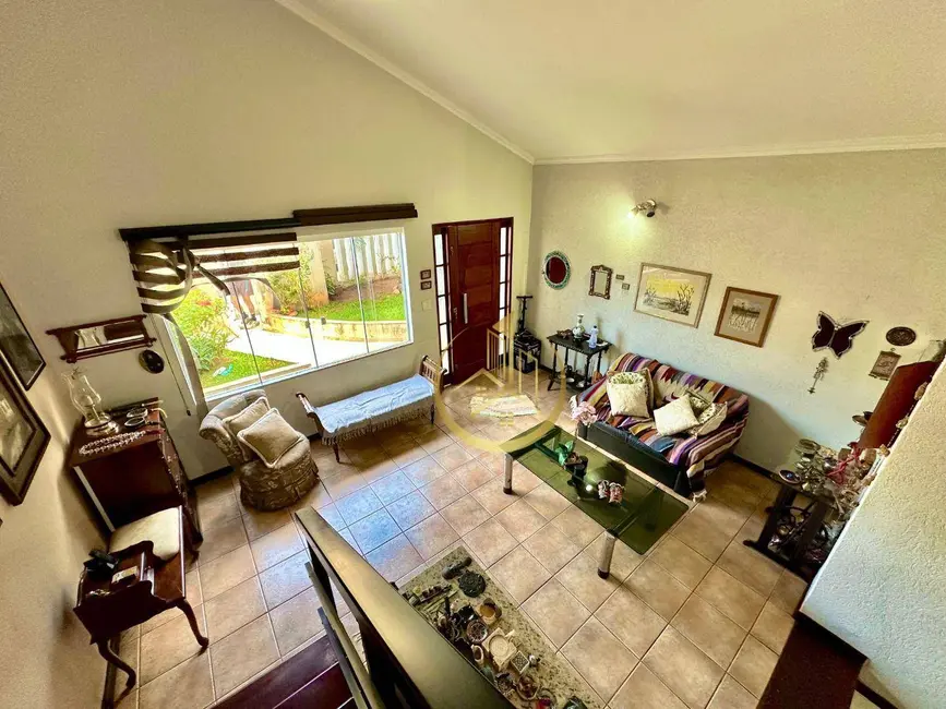 Foto 3 de Casa com 4 quartos à venda, 378m2 em Pousada dos Campos I, Pouso Alegre - MG