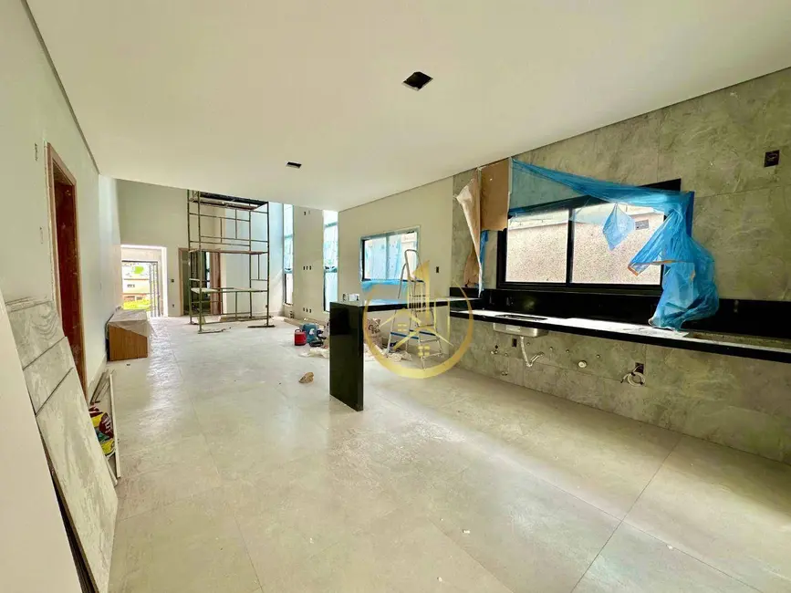 Foto 7 de Casa com 3 quartos à venda, 360m2 em Pouso Alegre - MG