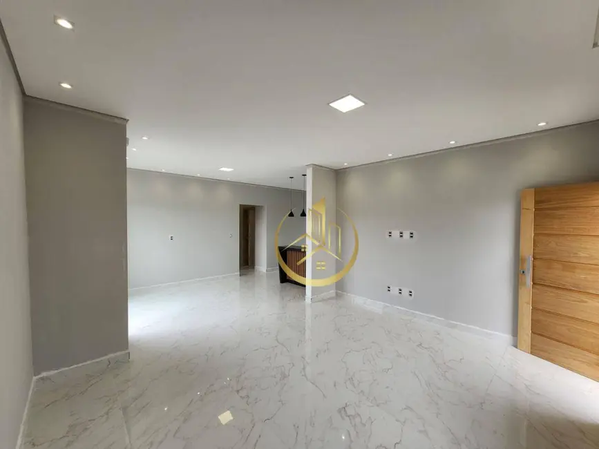 Foto 2 de Casa com 3 quartos à venda, 300m2 em Buritis, Pouso Alegre - MG