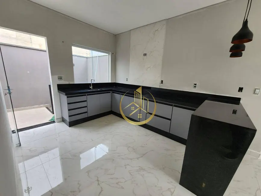 Foto 5 de Casa com 3 quartos à venda, 300m2 em Buritis, Pouso Alegre - MG