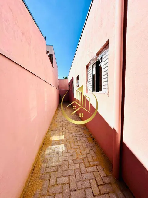 Casa com 3 quartos à venda, 211m2 em Pouso Alegre - MG - imagem 2 Foto 2 de Casa com 3 quartos à venda, 211m2 em Pouso Alegre - MG