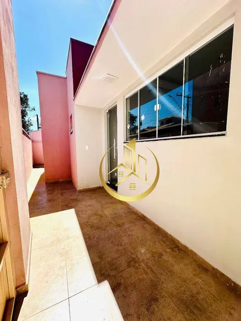 Casa com 3 quartos à venda, 211m2 em Pouso Alegre - MG - imagem 1 Foto 1 de Casa com 3 quartos à venda, 211m2 em Pouso Alegre - MG