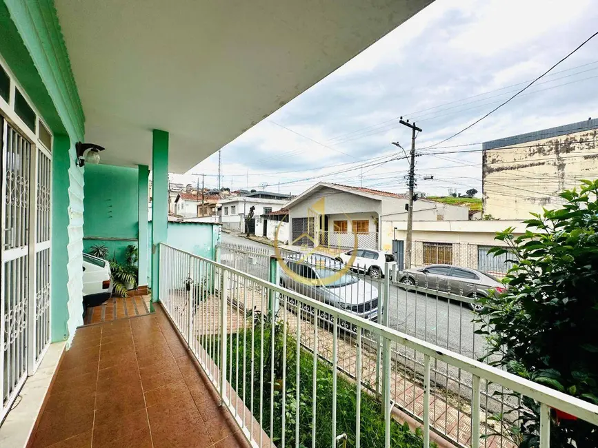 Casa com 3 quartos à venda, 237m2 em Primavera, Pouso Alegre - MG - imagem 1 Foto 1 de Casa com 3 quartos à venda, 237m2 em Primavera, Pouso Alegre - MG