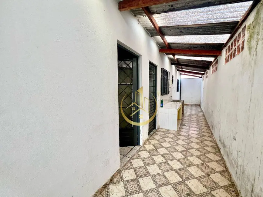 Casa com 3 quartos à venda, 120m2 em Francisca Augusta Rios, Pouso Alegre - MG - imagem 5 Foto 5 de Casa com 3 quartos à venda, 120m2 em Francisca Augusta Rios, Pouso Alegre - MG