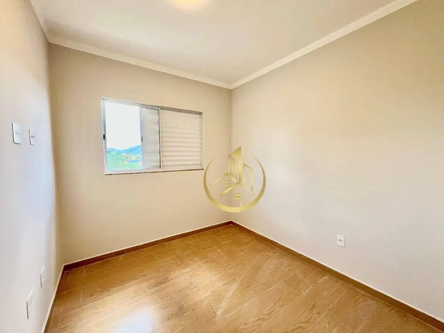 Foto 8 de Casa com 3 quartos à venda, 150m2 em Cidade Vergani, Pouso Alegre - MG