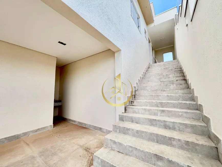 Foto 5 de Casa com 3 quartos à venda, 150m2 em Cidade Vergani, Pouso Alegre - MG