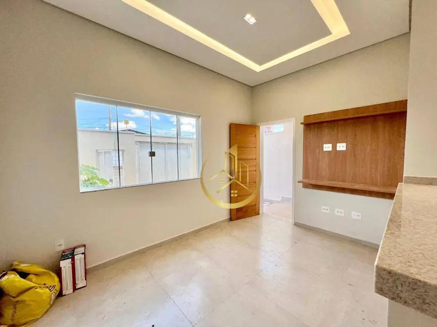 Foto 3 de Casa com 3 quartos à venda, 150m2 em Cidade Vergani, Pouso Alegre - MG