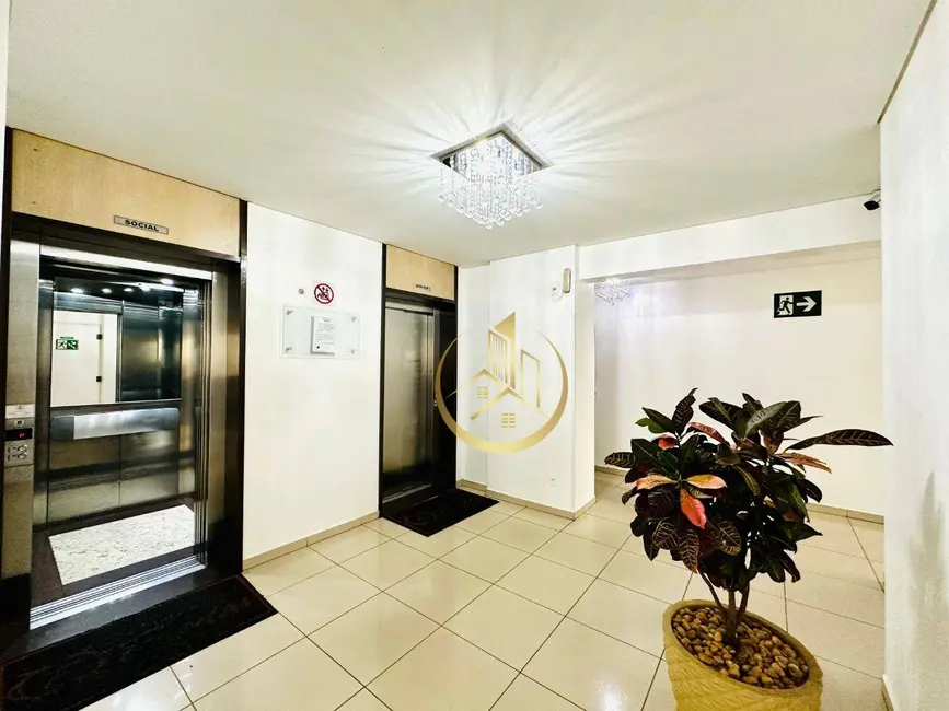 Apartamento com 3 quartos para alugar, 155m2 em Centro, Pouso Alegre - MG - imagem 3 Foto 3 de Apartamento com 3 quartos para alugar, 155m2 em Centro, Pouso Alegre - MG