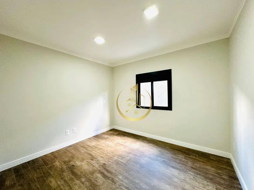 Foto 8 de Casa com 3 quartos à venda, 300m2 em Pouso Alegre - MG